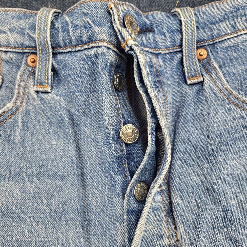 Levis 501 Original High Rise Cut Off Denim Shorts Light Wash Blue W30 Dasiy - Picture 5 of 12